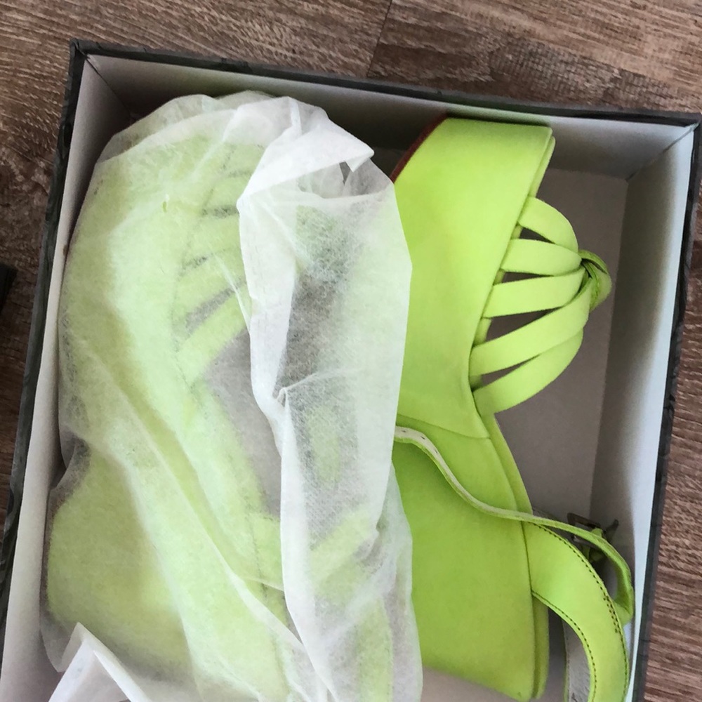 JC ELENNA GREEN NEON